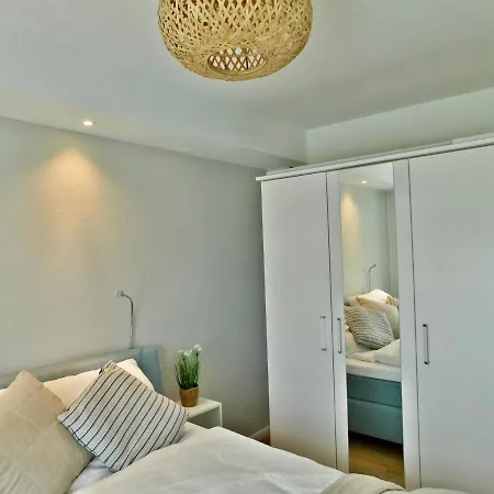 Grachtentied شقة غريتسيل